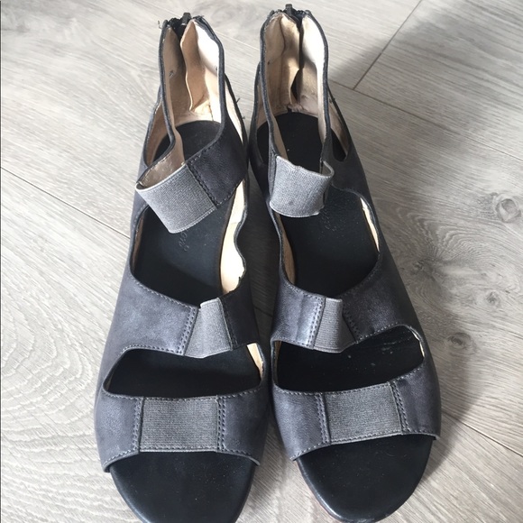 Matt Bernson blue navy leather zipper sandals - Picture 2 of 7